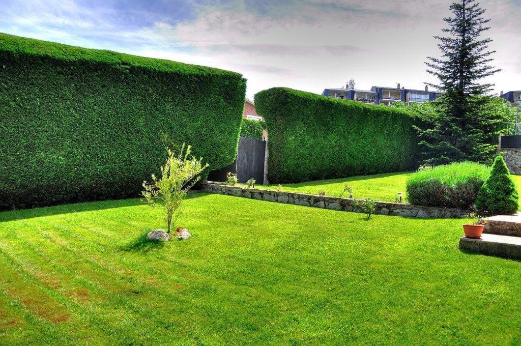 Casa Bellavista Becerril Villa Becerril de la Sierra Luaran gambar